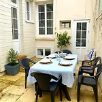 Holiday home Bain De - 50m - Cour Privee *